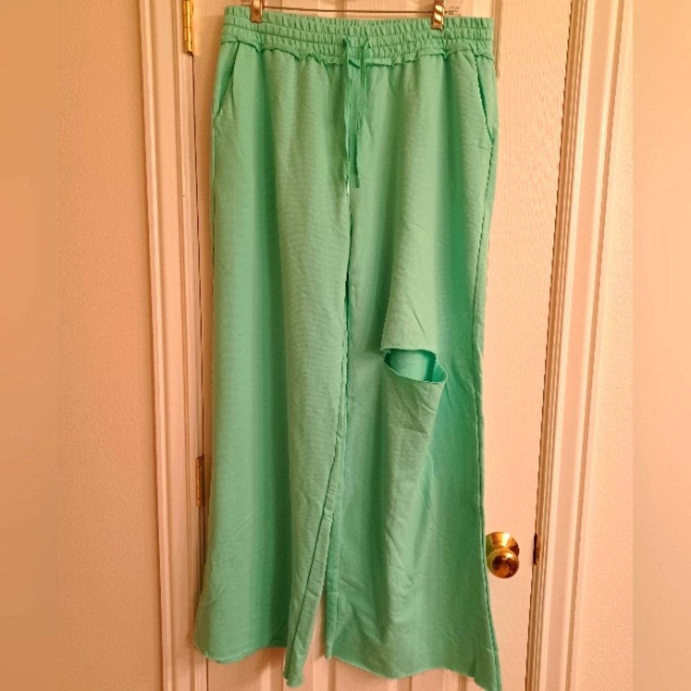 Zenana Sweatpants - Picture 2 of 3